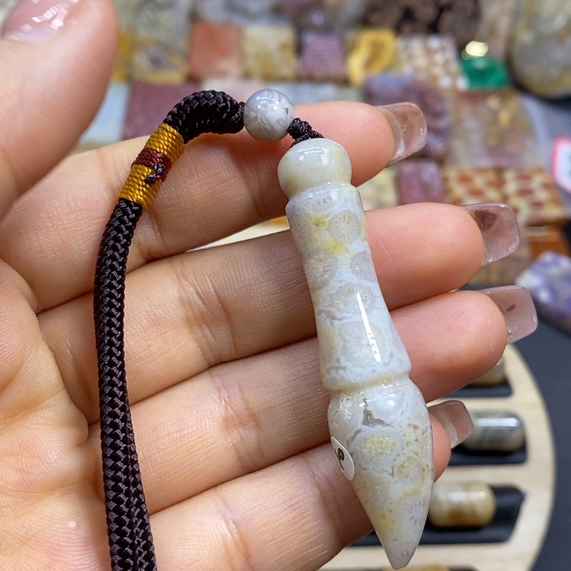 【闪购商品】硅化珊瑚（珊瑚玉）颈饰未镶嵌K59