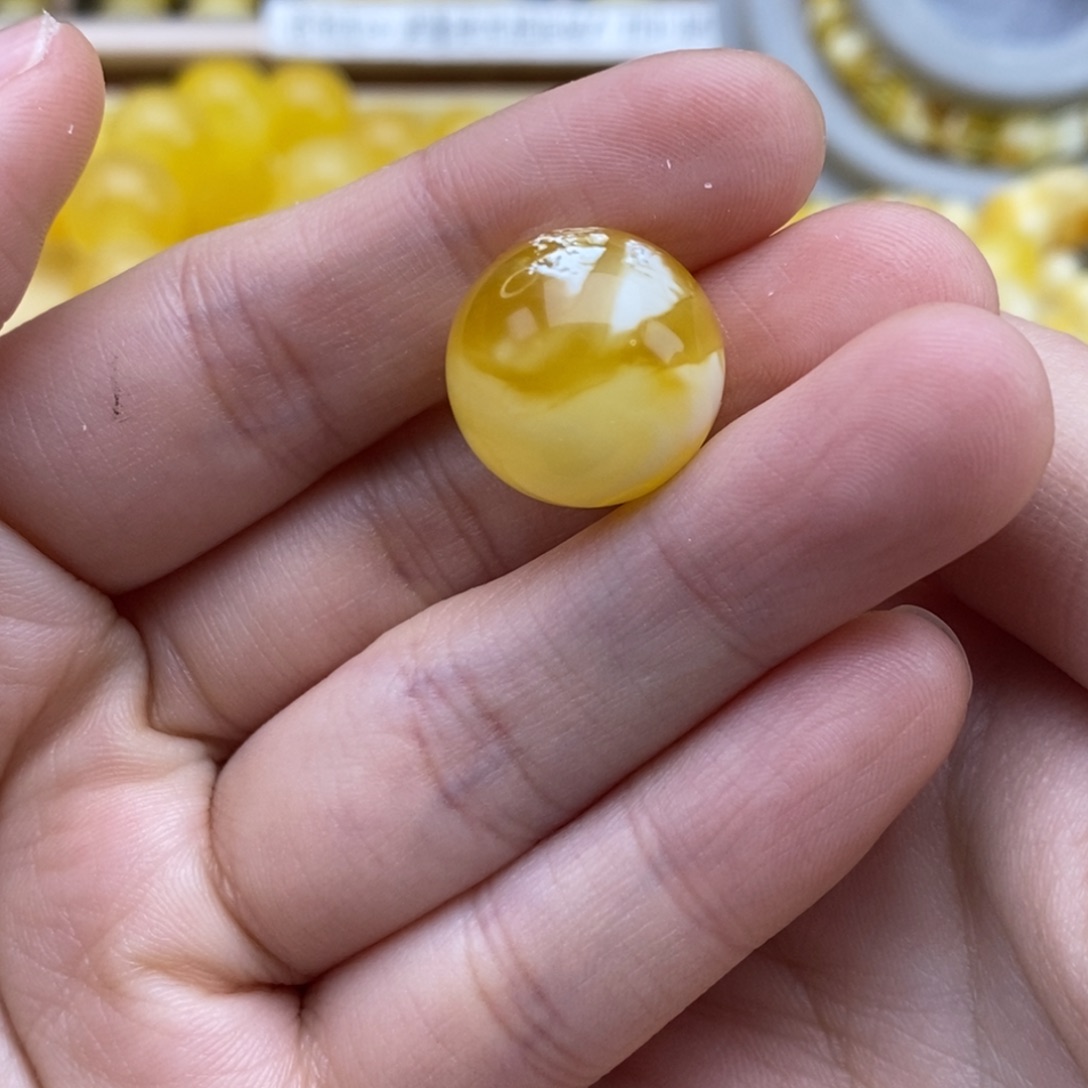 琥珀裸石未镶嵌15.9圆珠
