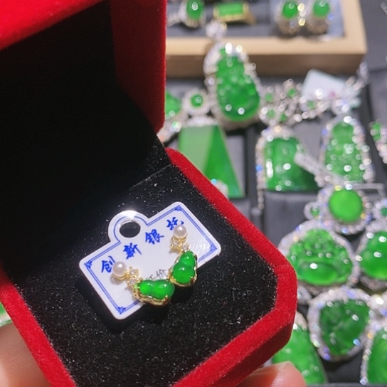 翡翠耳饰未镶嵌耳钉2