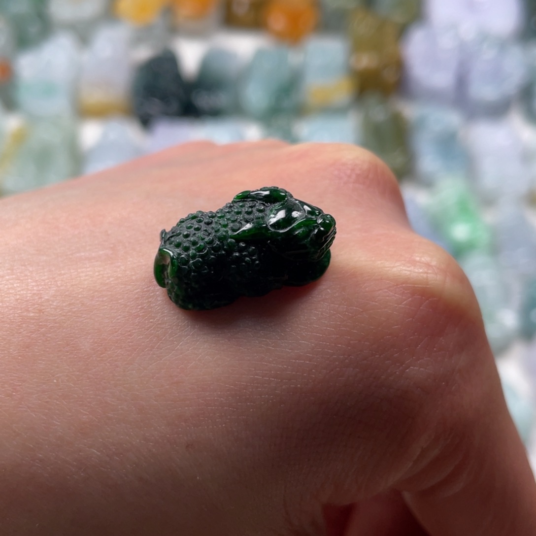 翡翠吊坠(赠链)18K金镶嵌