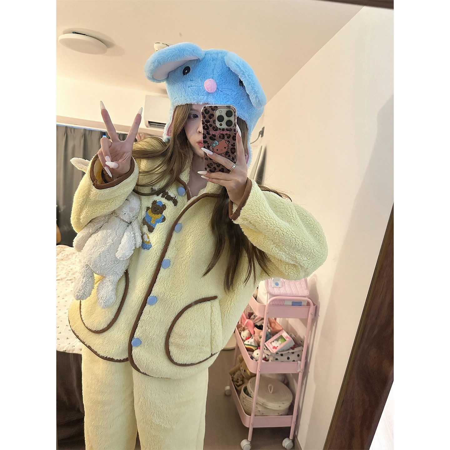 甜美可爱少女冬天卡通珊瑚绒睡衣女秋冬季加厚保暖外穿家居服套装