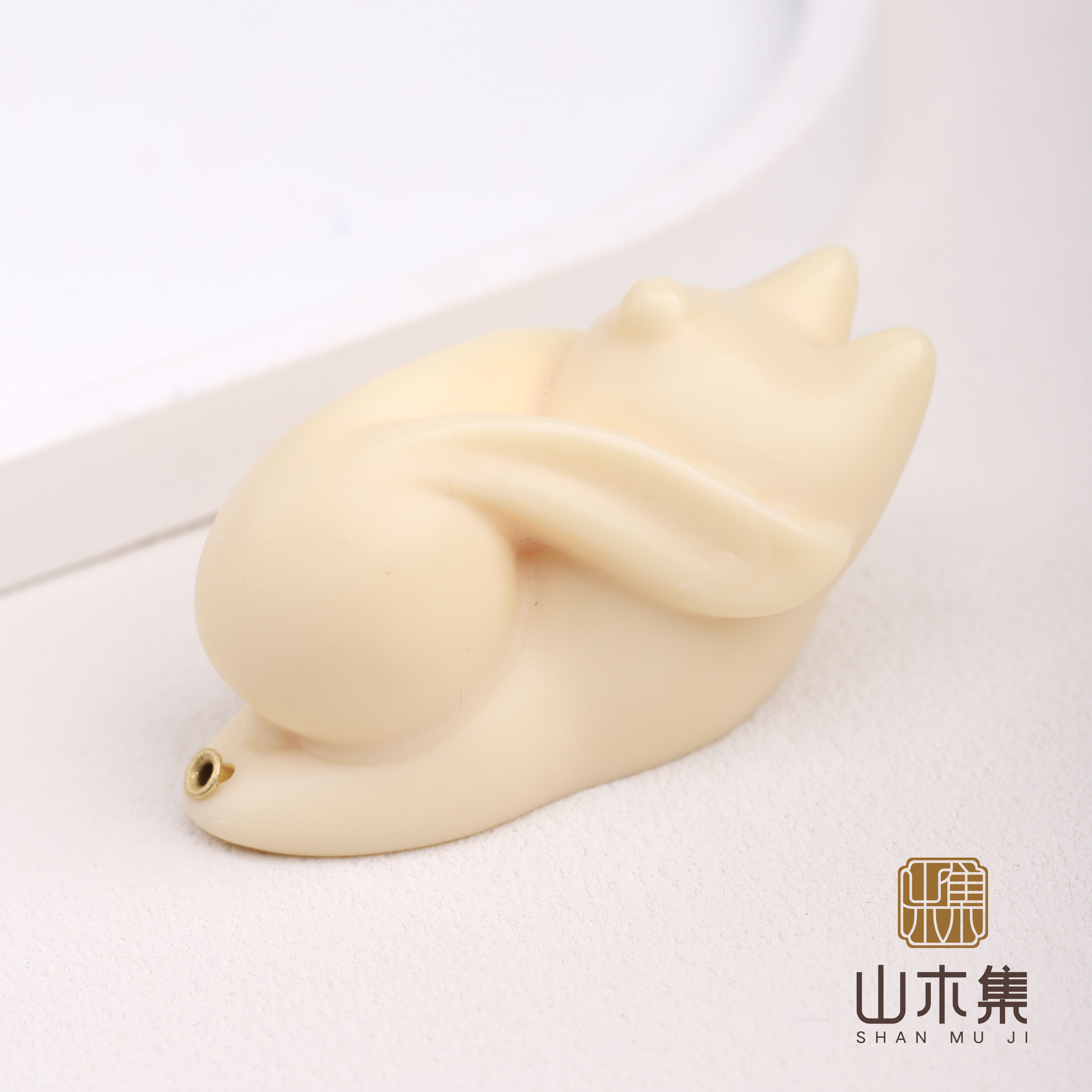 牙牙果飞天兔香插【山木集】