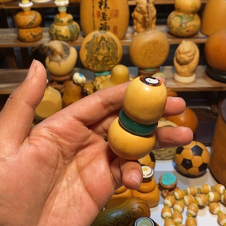 碧玉套环葫芦葫芦镶口微瑕