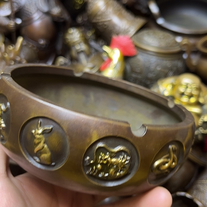 诚信经营精美铜器
