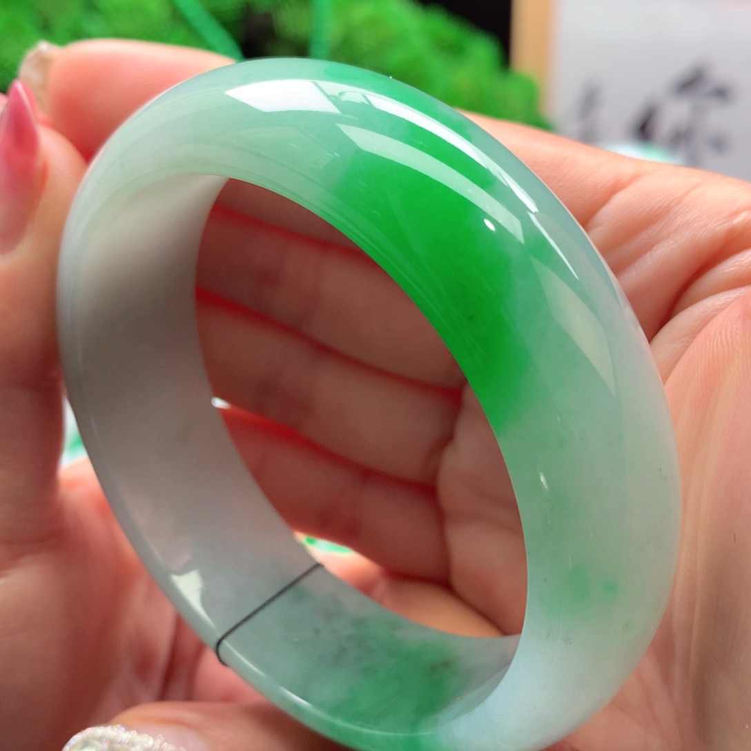 未镶嵌手镯翡翠缅甸60圈口