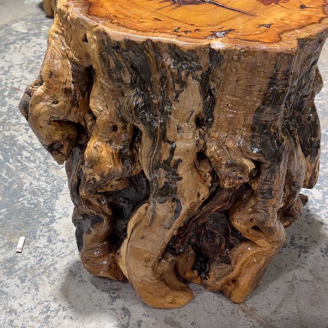 砍***子龙纹鸡心枣木手工艺品 