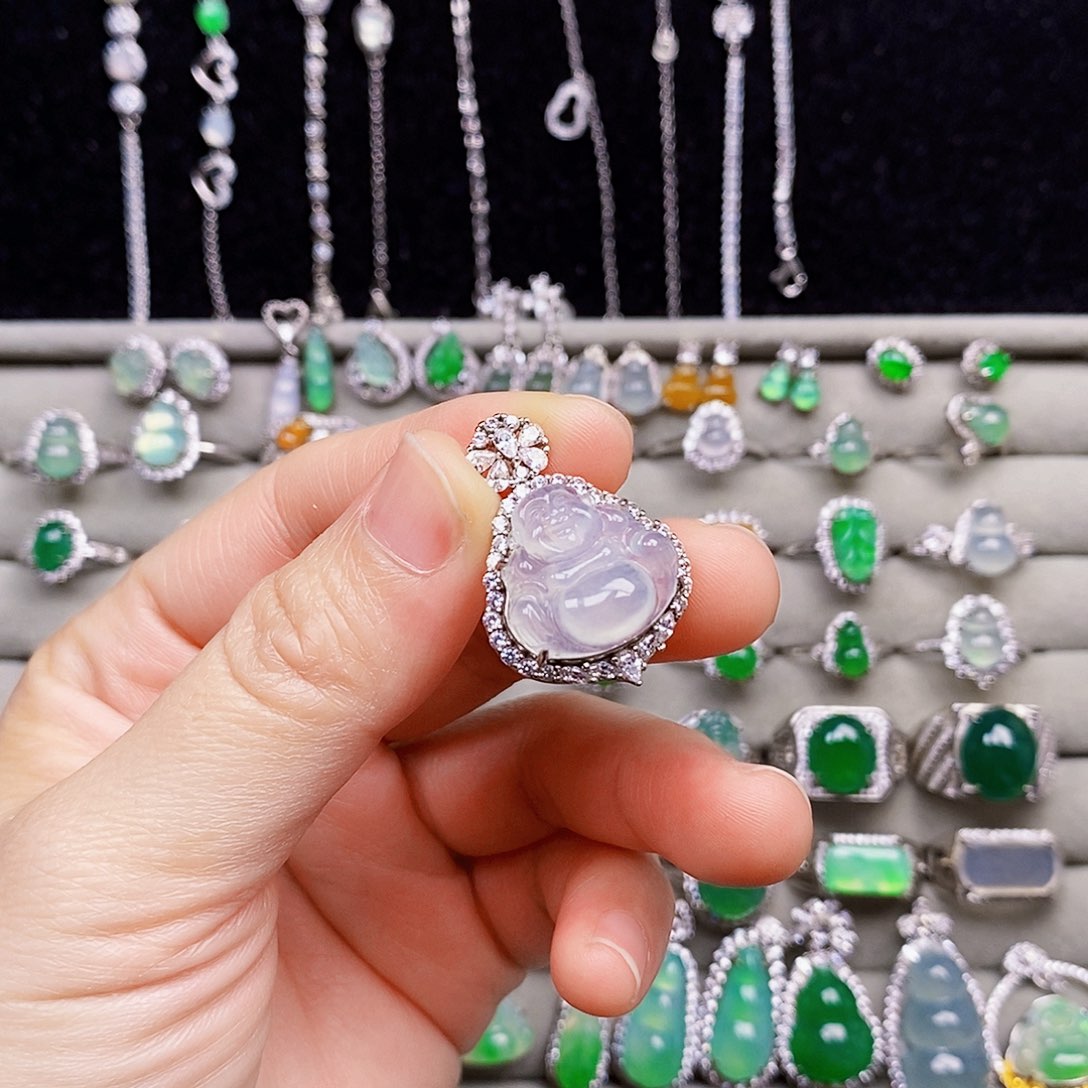 翡翠银S925镶嵌颈饰佛公