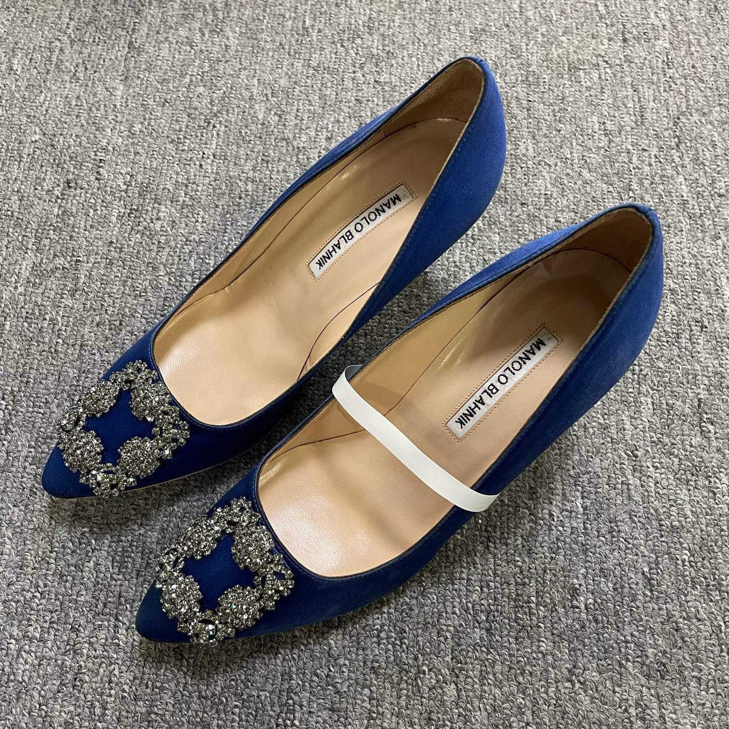 95新 MANOLO BLAHNIK/莫罗·伯拉尼克 水晶搭扣高跟鞋 39码/09193