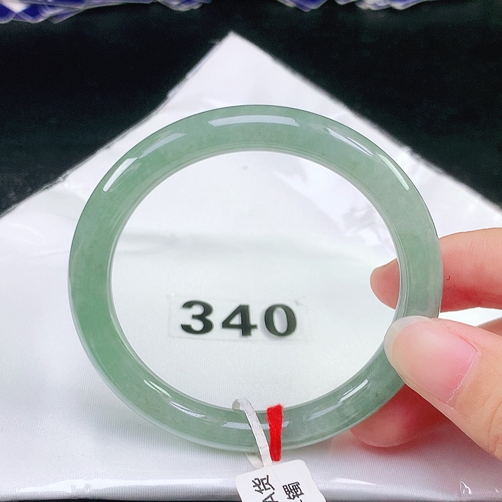 未镶嵌手镯翡翠翡翠手镯