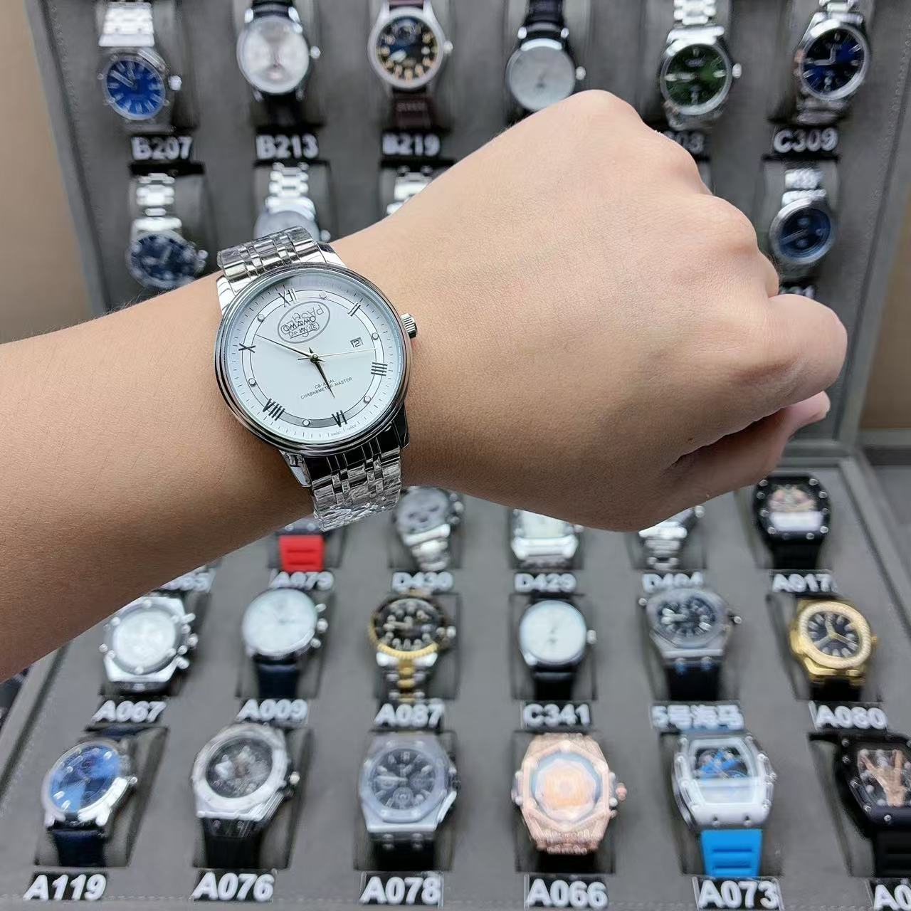 【06】专柜正品/防水带夜光/保真腕表/七天无理由退换DY