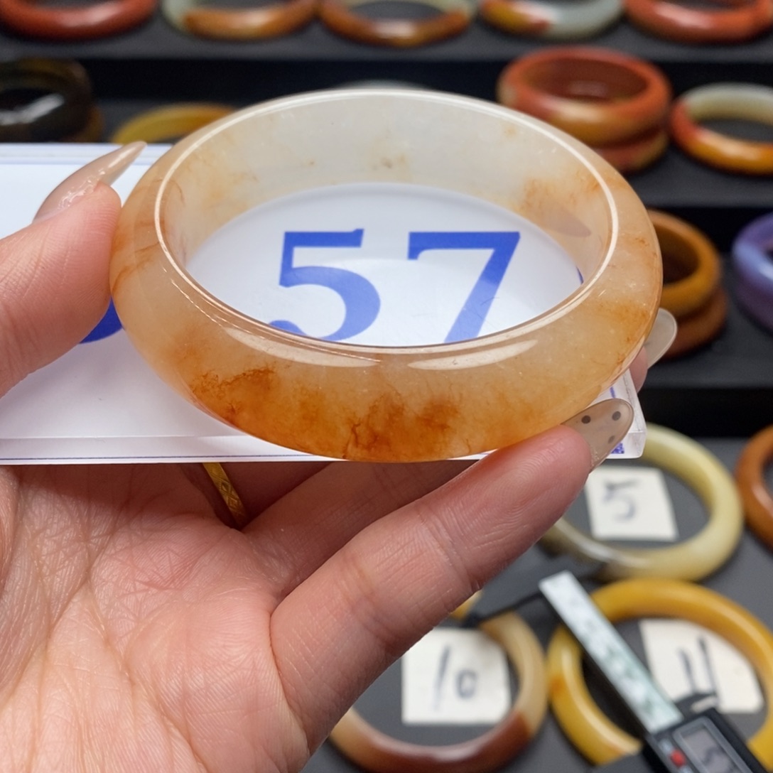 石英质玉（黄龙玉）手镯微瑕未镶嵌