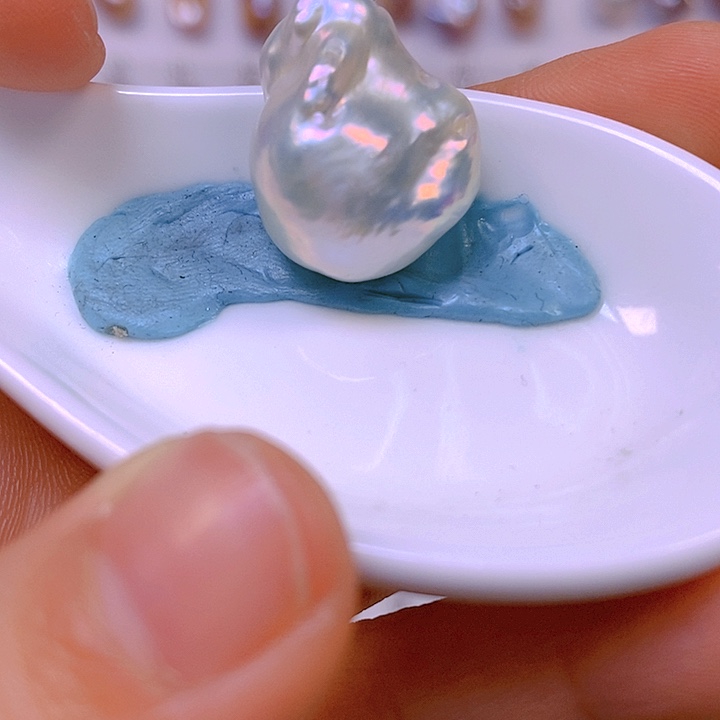 淡水珍珠颈饰合金