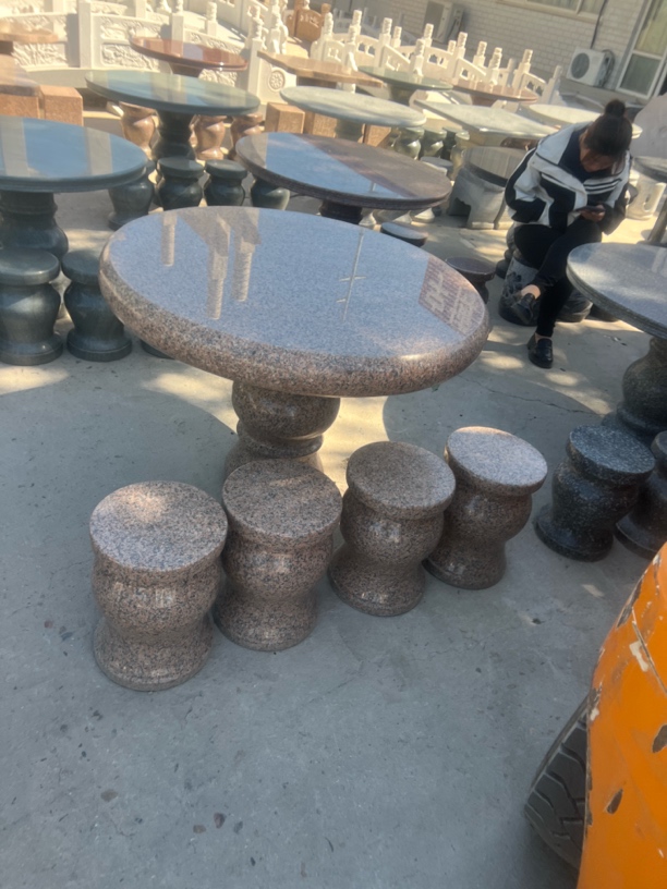 庭院石桌石材批发石头石凳院子大理石圆桌家用厂家直销桌椅组合