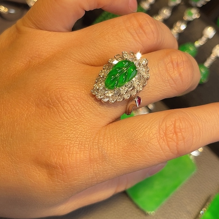 翡翠挂件未镶嵌帝王绿金枝玉叶戒指