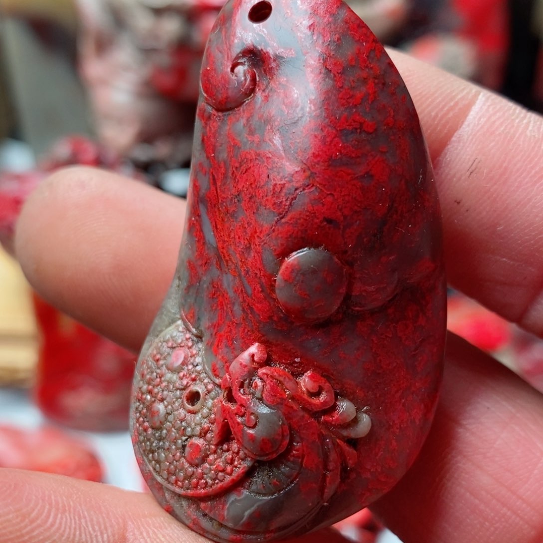 昌化鸡血石昌化鸡血石挂件