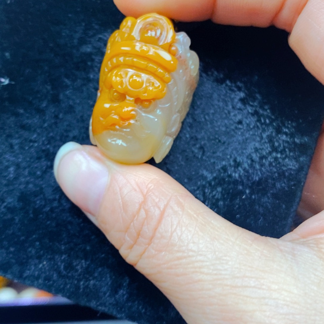 未镶嵌石英质玉（黄龙玉）吊坠(不含链)