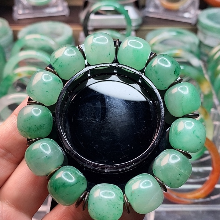 石英质玉手链未镶嵌