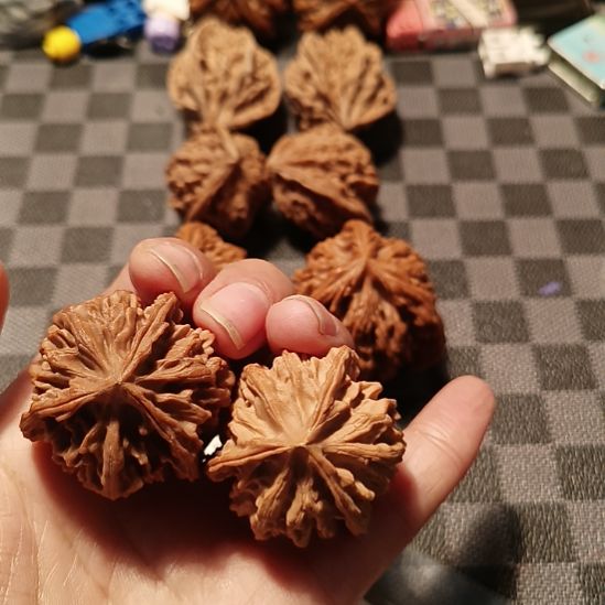 凯***暖岐山文玩核桃三棱子全品