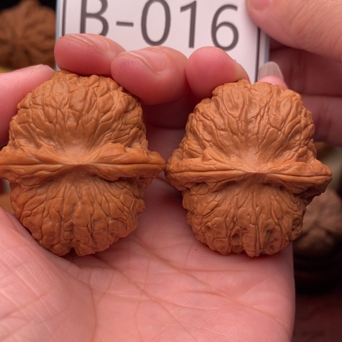 文玩核桃把件血麒麟38