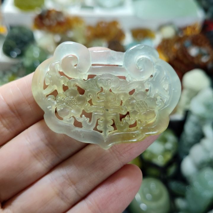 岫玉未镶嵌挂坠款