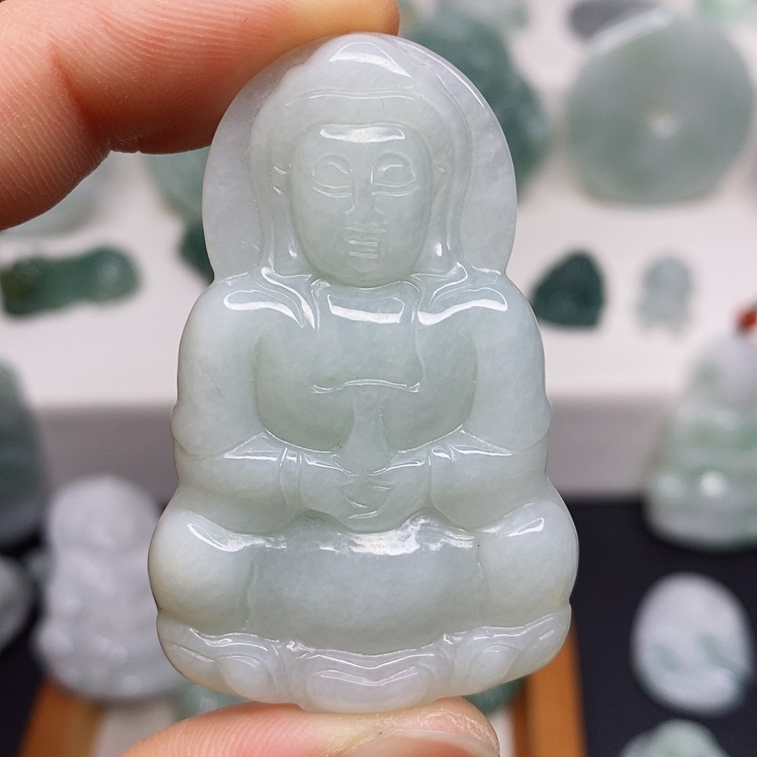 翡翠颈饰未镶嵌吊坠