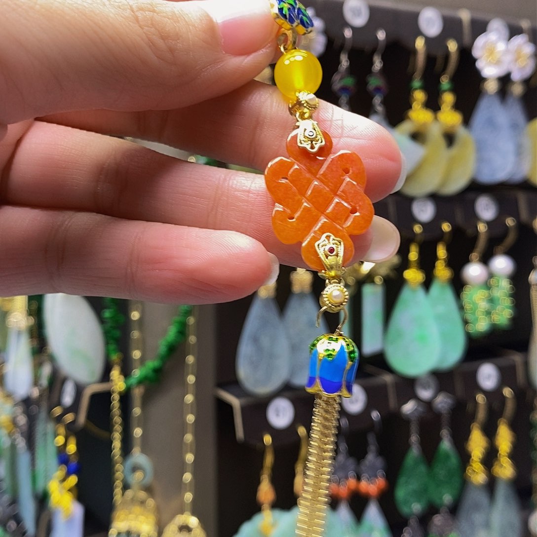 未镶嵌翡翠耳饰翡翠