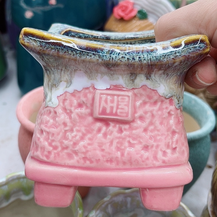 多肉綠植陶瓷花盆9.9包郵，有孔