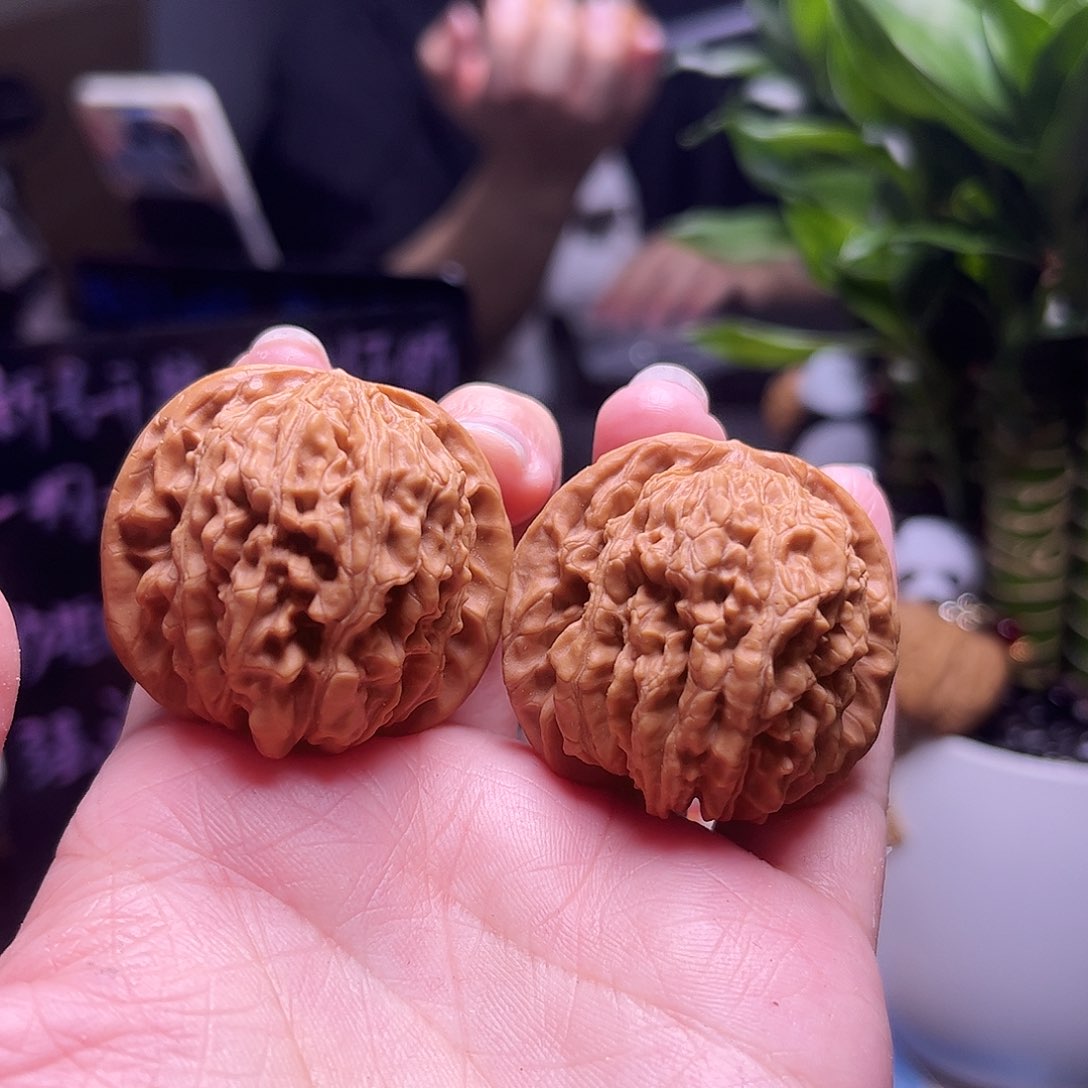 文玩核桃吊坠39尺四座楼29