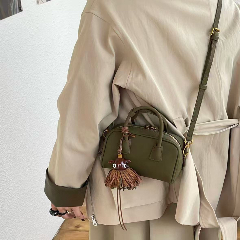 2025秋冬新款小众时尚手提包复古百搭斜挎手机包9238