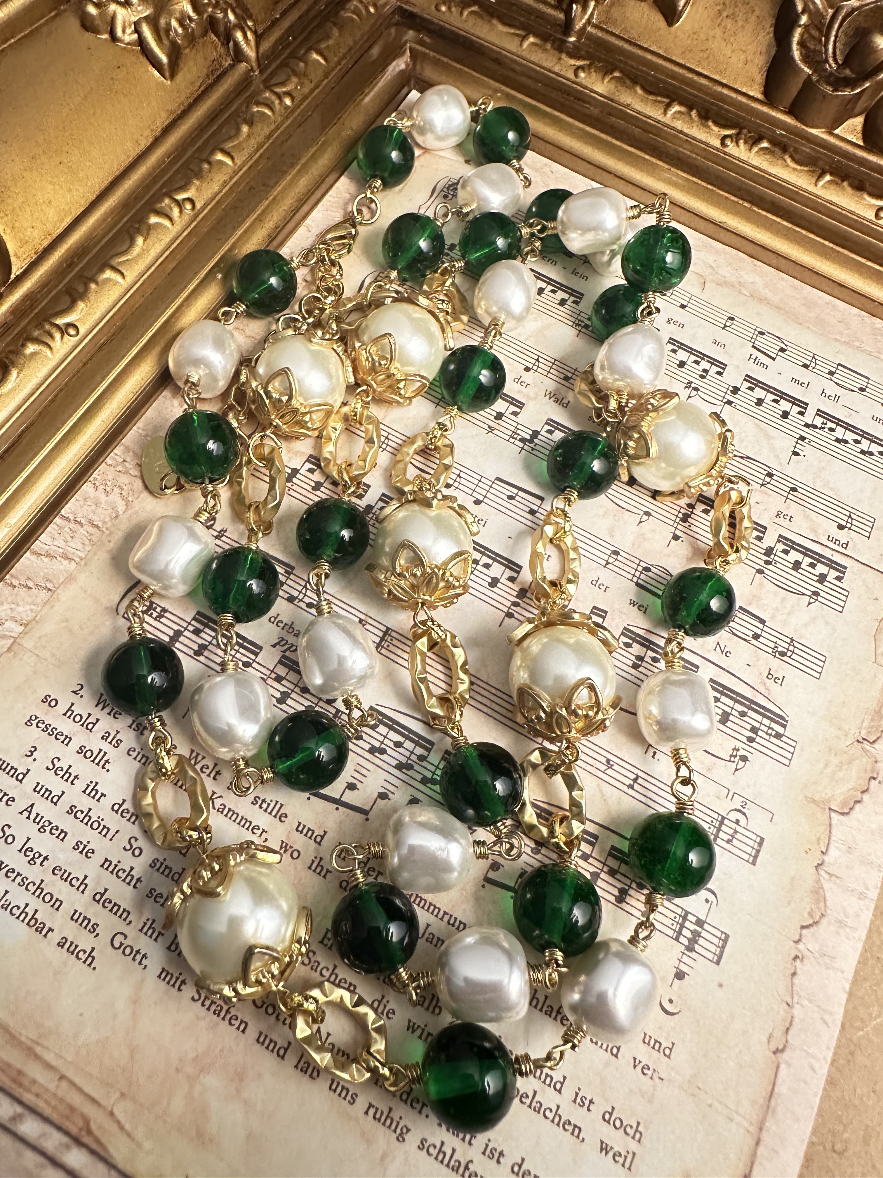 铜合金仿珍珠项链 中古镀金仿珍珠绿色琉璃项链 N98801