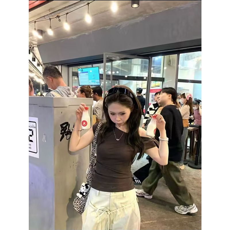 1073# 韩系时尚休闲设计感斜肩短袖T恤女2025新夏季显瘦百搭上衣