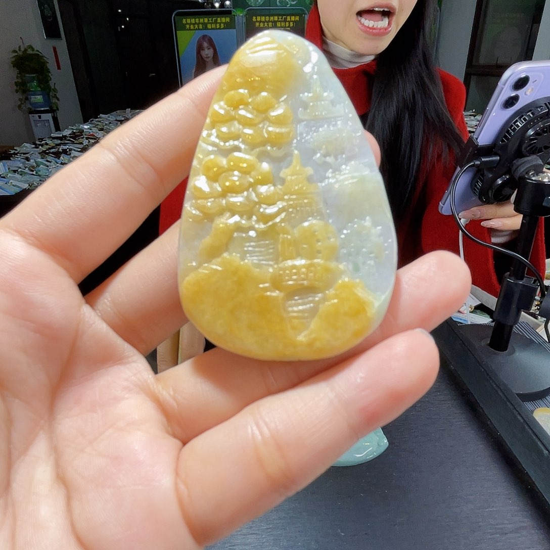 颈饰未镶嵌翡翠一