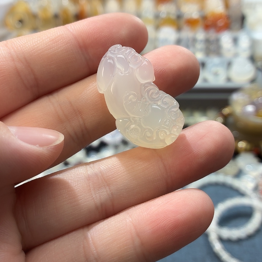 玛瑙/玉髓未镶嵌吊坠(不含链)