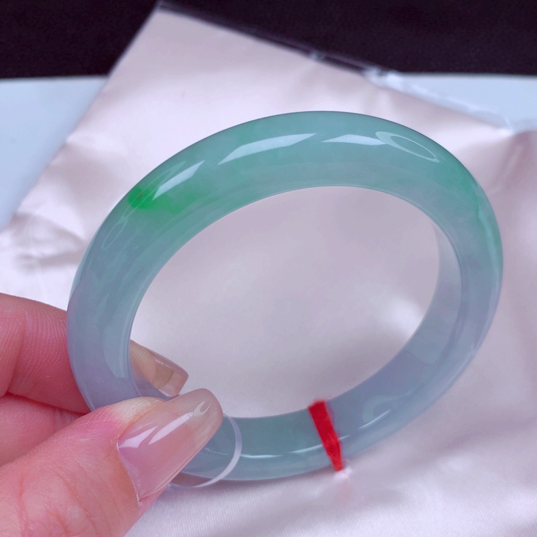 翡翠未镶嵌手镯手镯