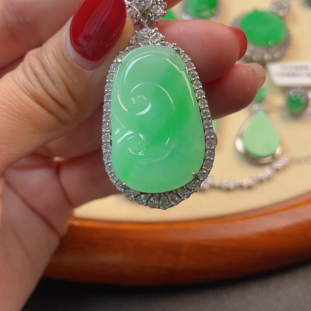 翡翠吊坠(不含链)银S925镶嵌