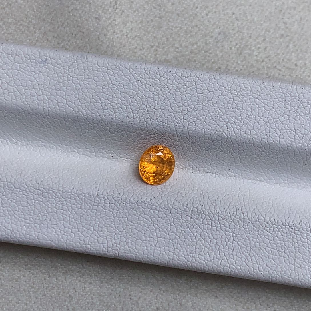 石榴石（芬达石）珠宝半成品未镶嵌1.01c t