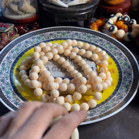 瓷片盖****4寻呼台等多家媒体报道过此事的