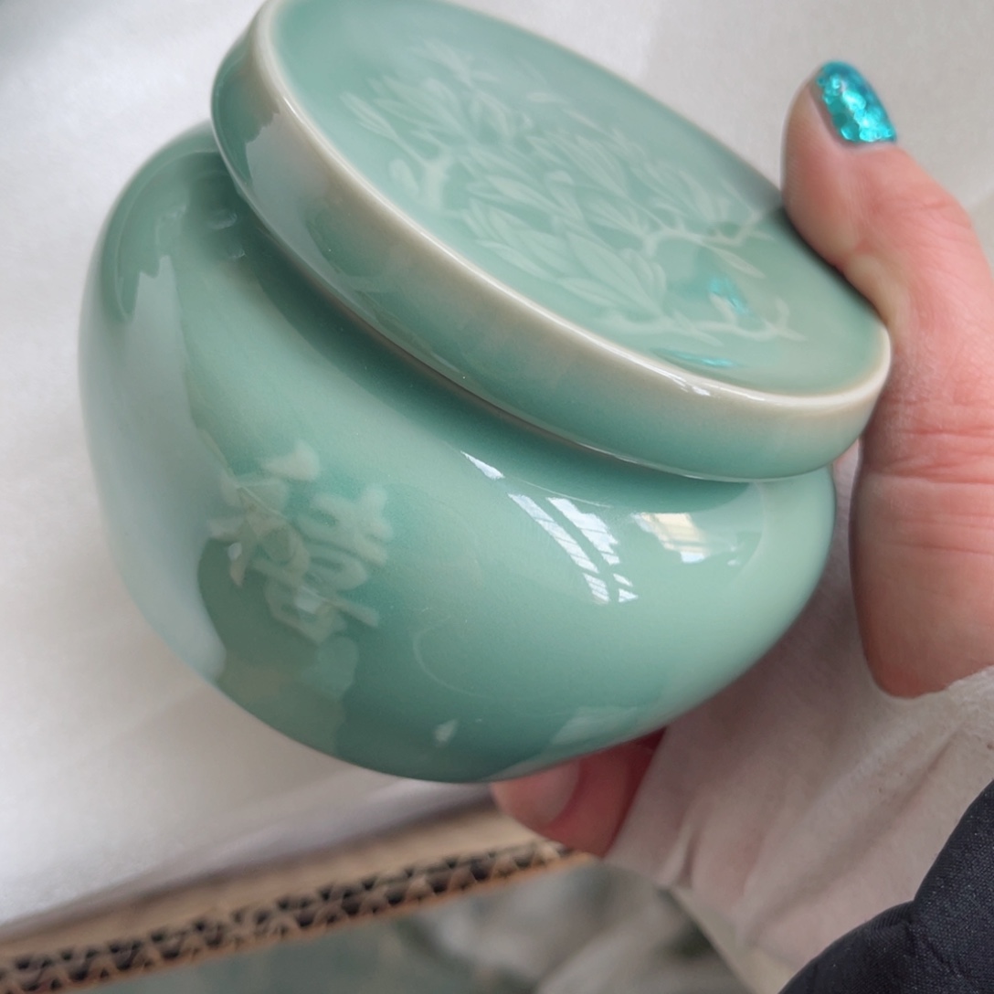 瓷片哈哈哈哈哈哈哈哈哈哈哈