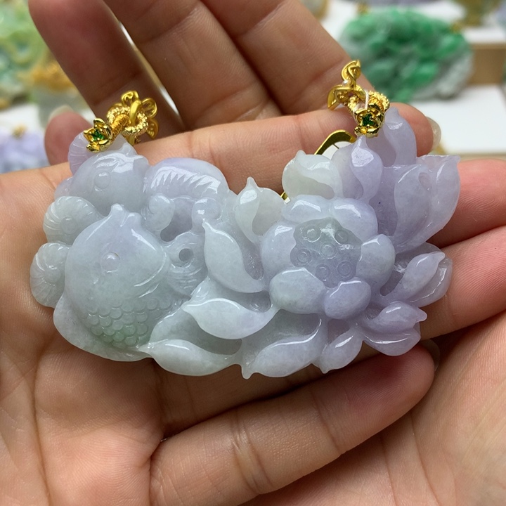 翡翠颈饰未镶嵌翡翠