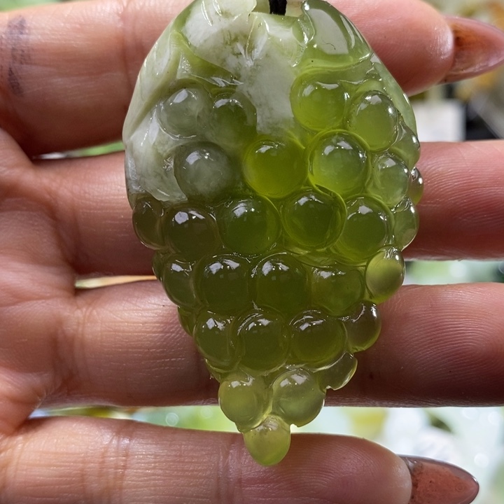 岫玉未镶嵌岫玉吊坠