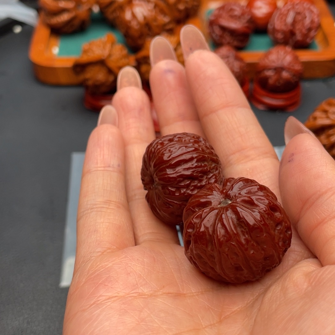 晨***光把件文玩核桃三棱