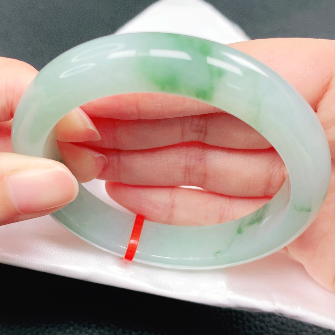 翡翠未镶嵌手镯57