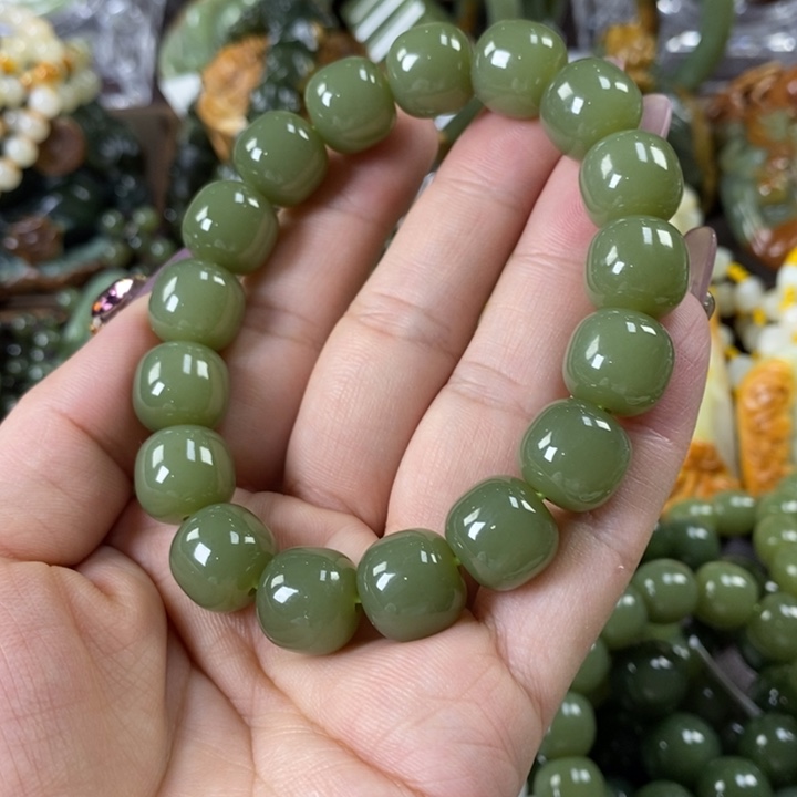 透闪石质玉手串未镶嵌鹏****.