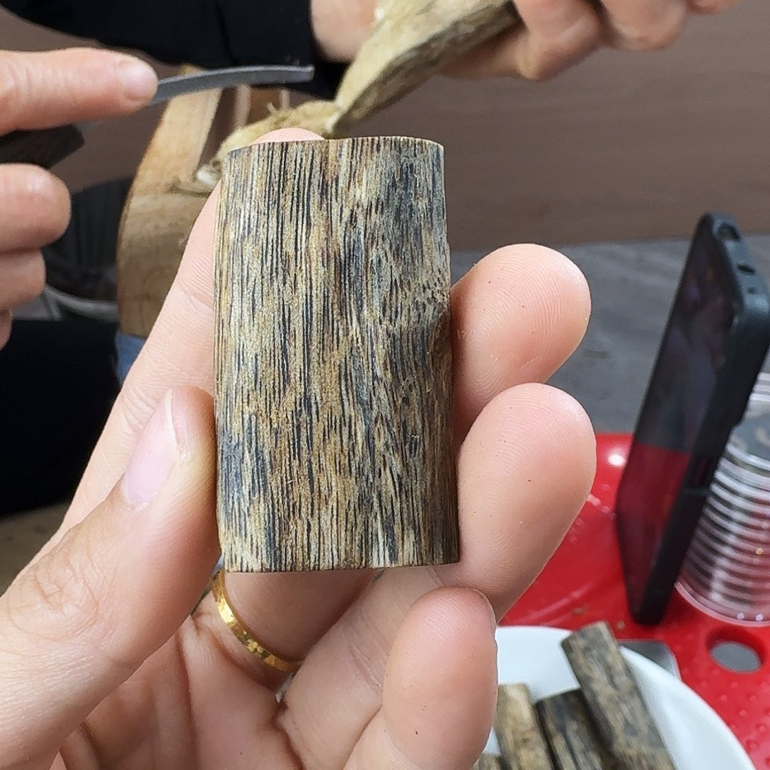 香料绿奇楠无事牌6.6克