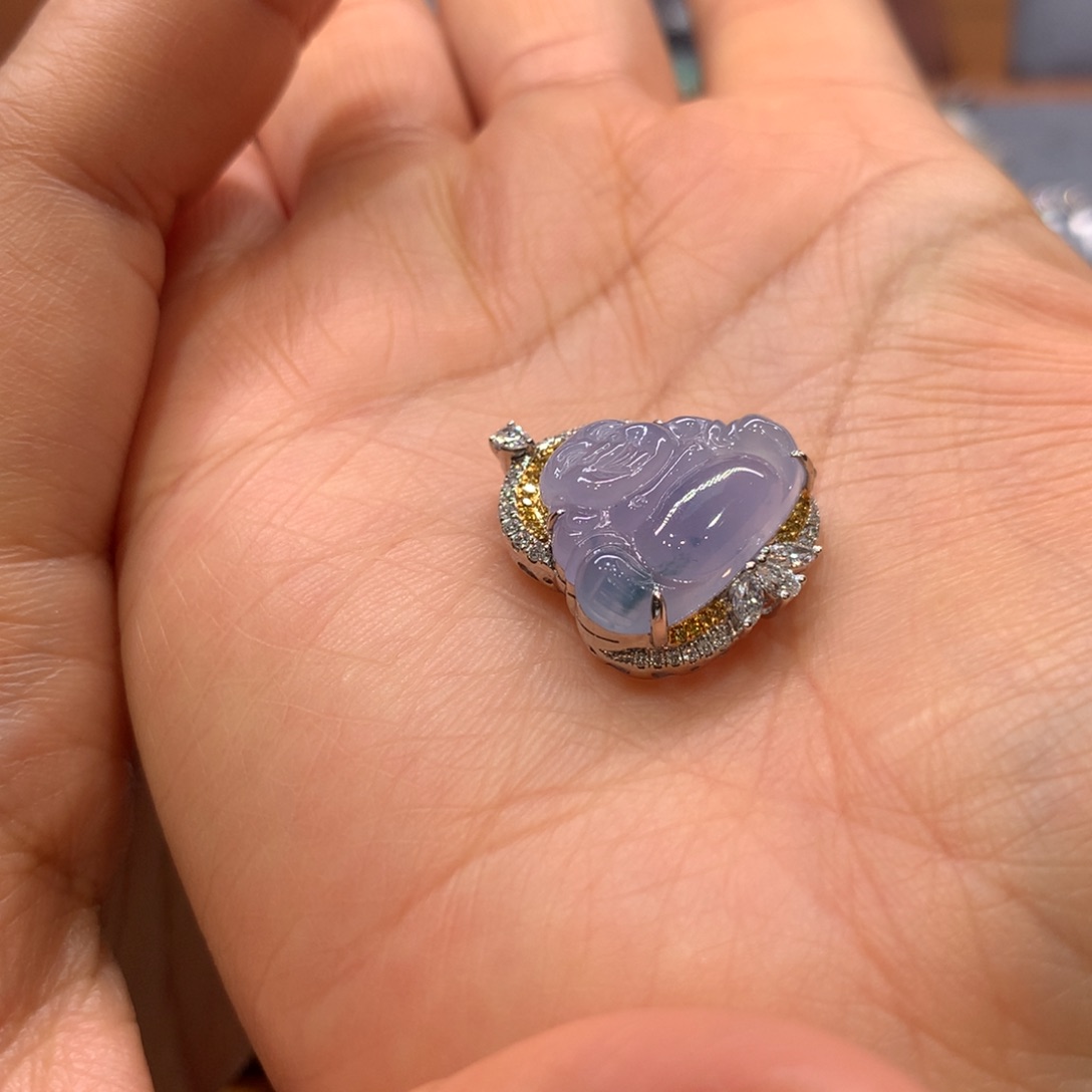 翡翠颈饰18K金镶嵌吊坠