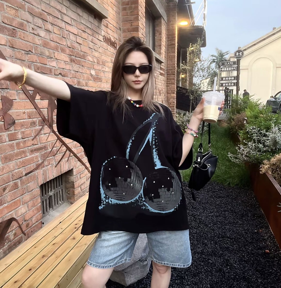 UP樱桃中长款设计师小众水墨立体T恤