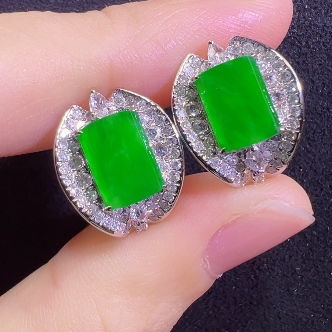 翡翠18K金镶嵌耳饰耳包