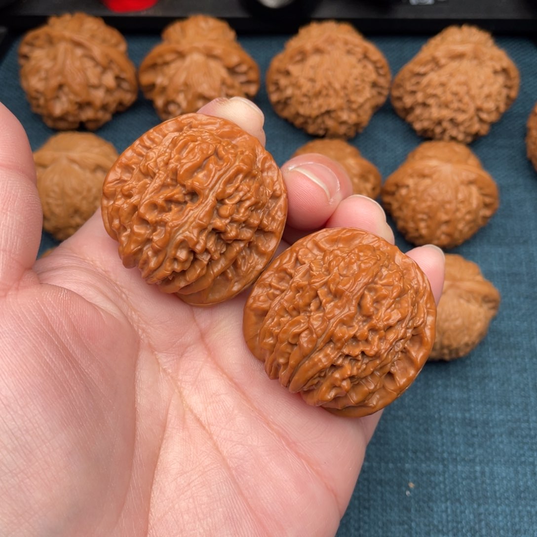 文玩核桃把件山西汉高楼40