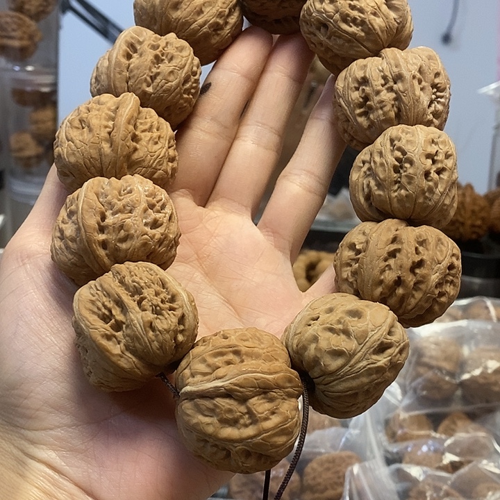 把件文玩核桃38平谷元宝手持黄