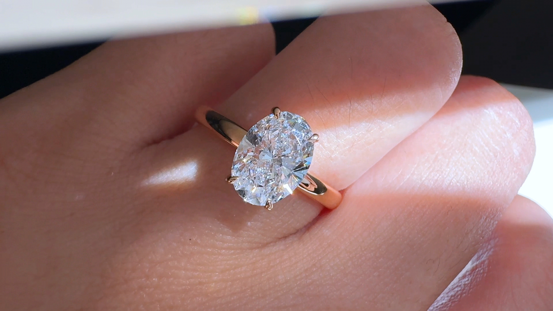 实验室培育钻石主石IGI证书两克拉培育椭圆D VS1钻石戒指